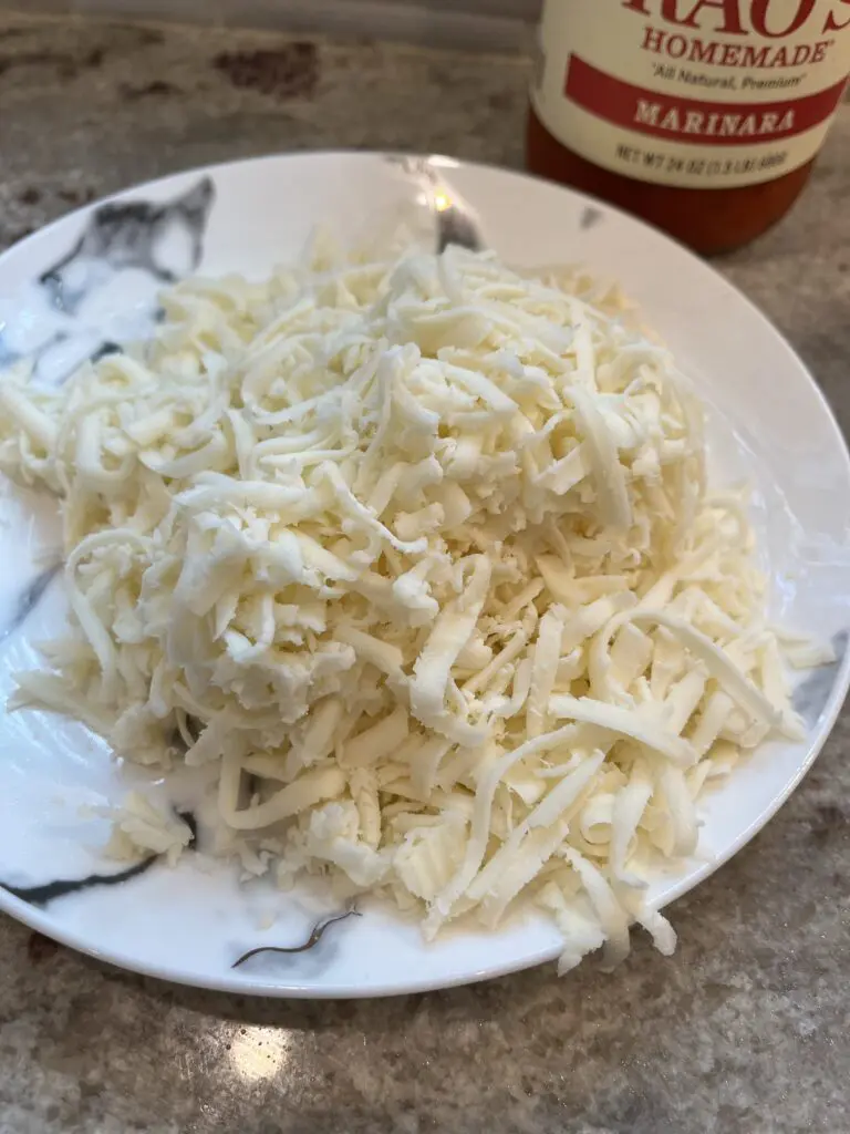 shredded mozzarella cheese