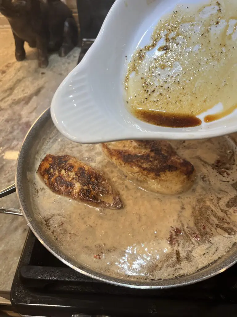 adding lost chicken juice to skillet