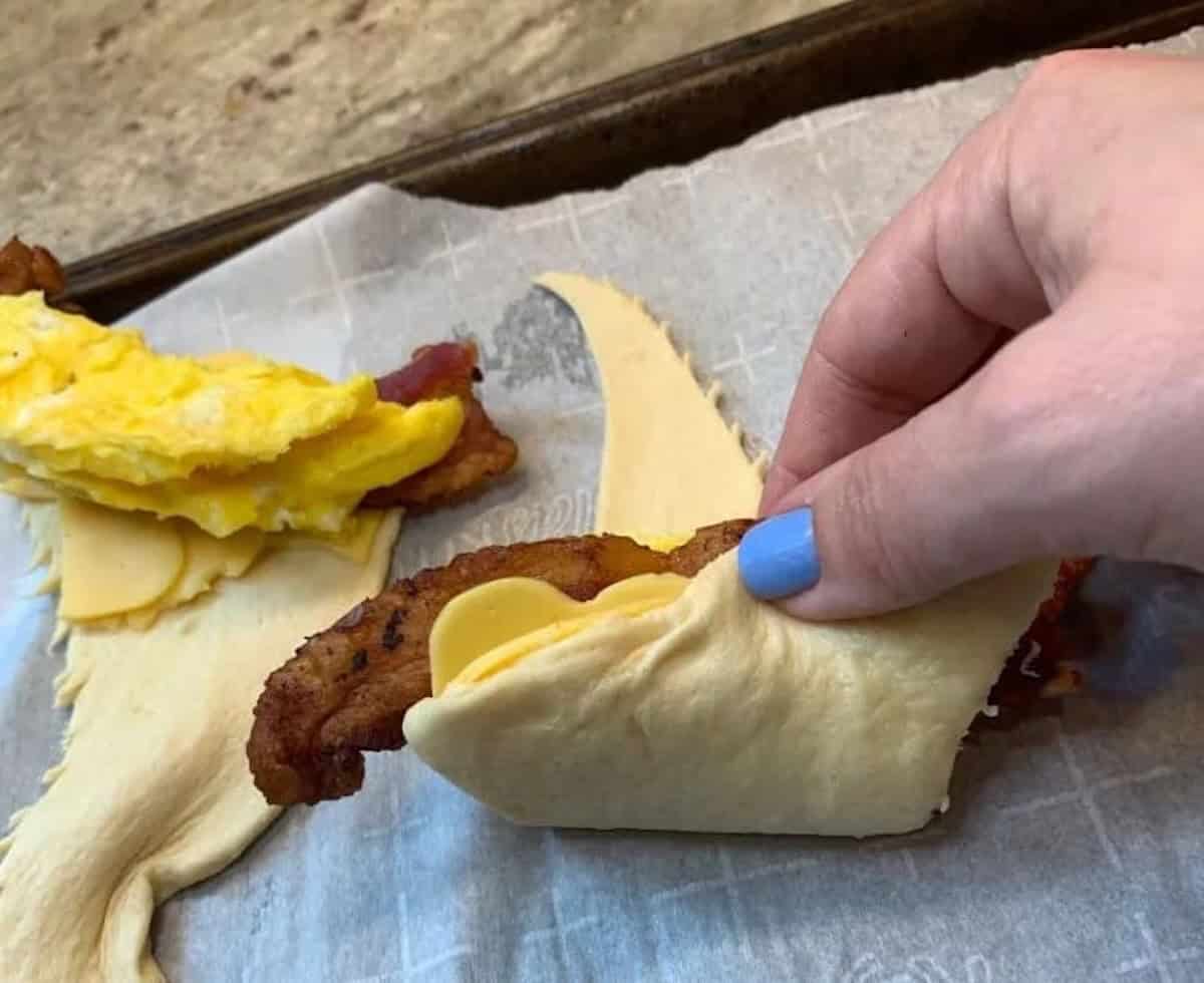 bacon egg and cheese in crescent dough