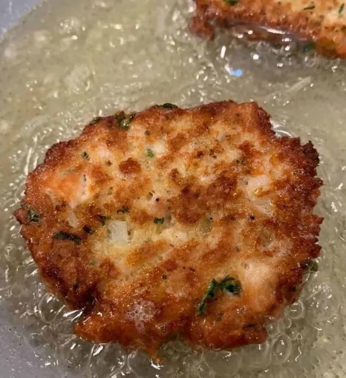 tuna cakes frying