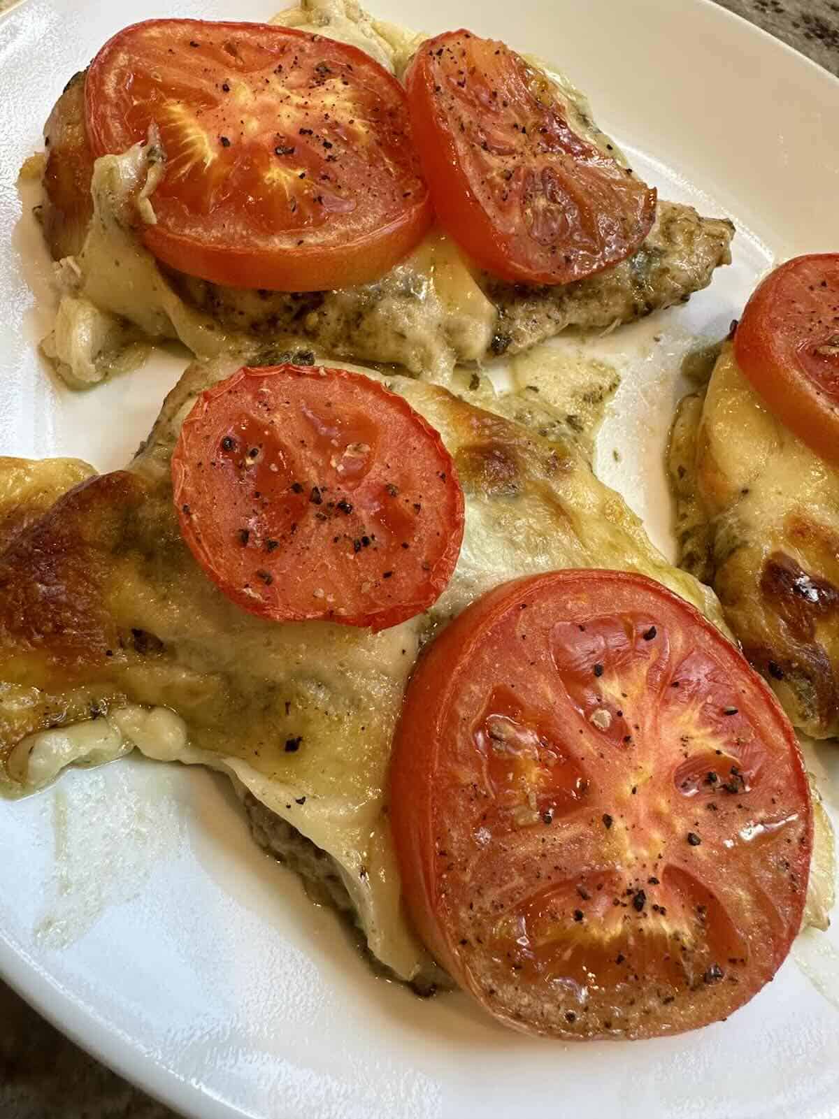 finished 4 ingredient pesto chicken