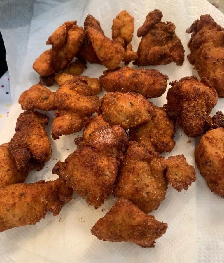 nuggets draining on a paper towel