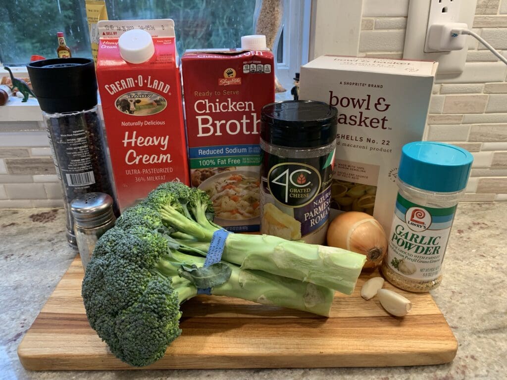 creamy broccoli pasta ingredients