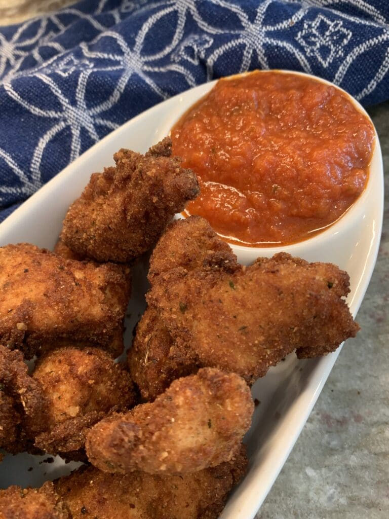 italian chicken nuggets and marinara sauce