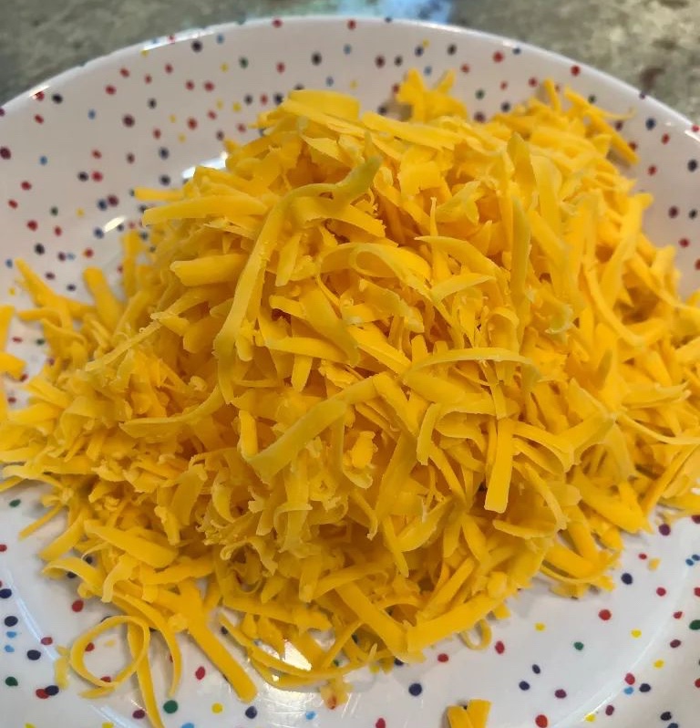 shredded cheddar cheese