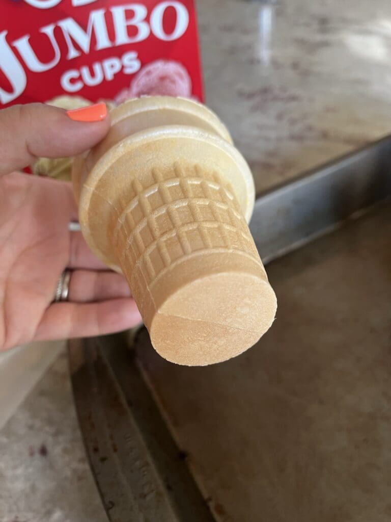 flat bottom ice cream cones