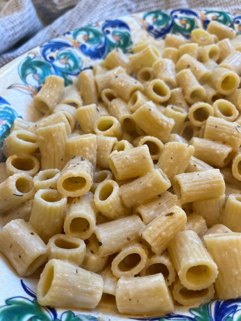 finished creamy rigatoni pasta