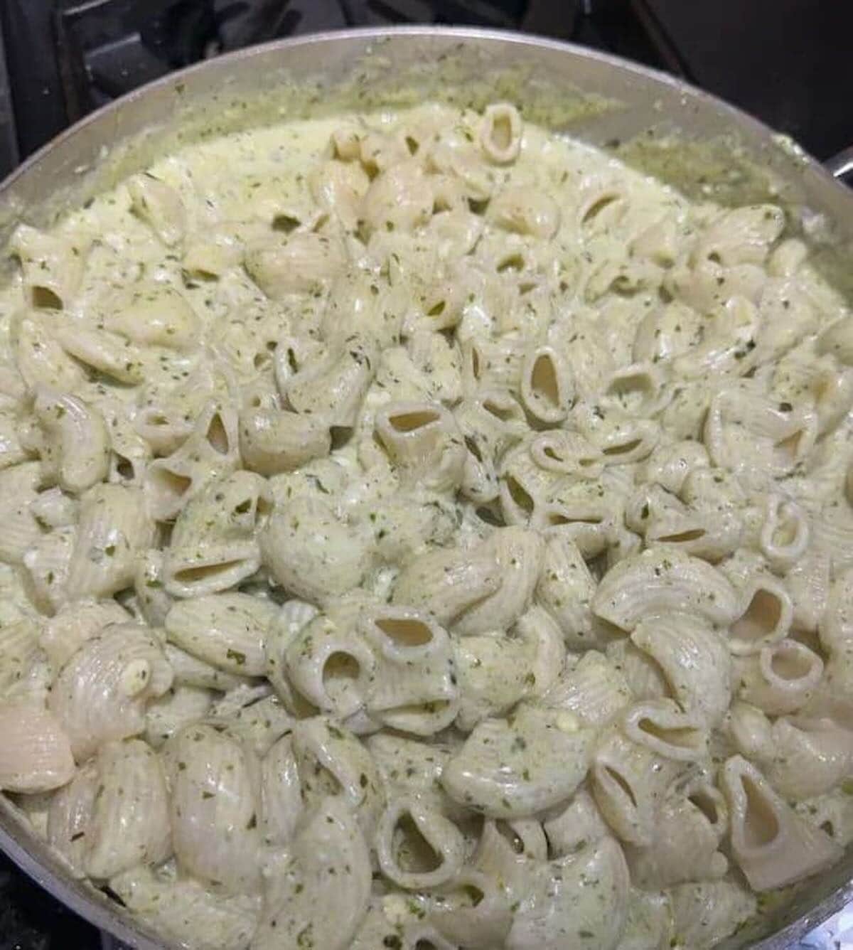 finished creamy pesto alfredo