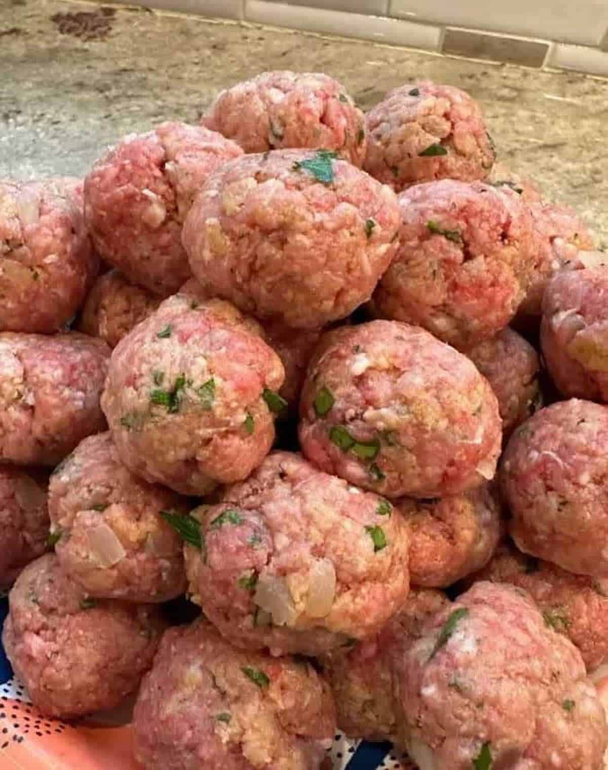 Formed swedish meatballs